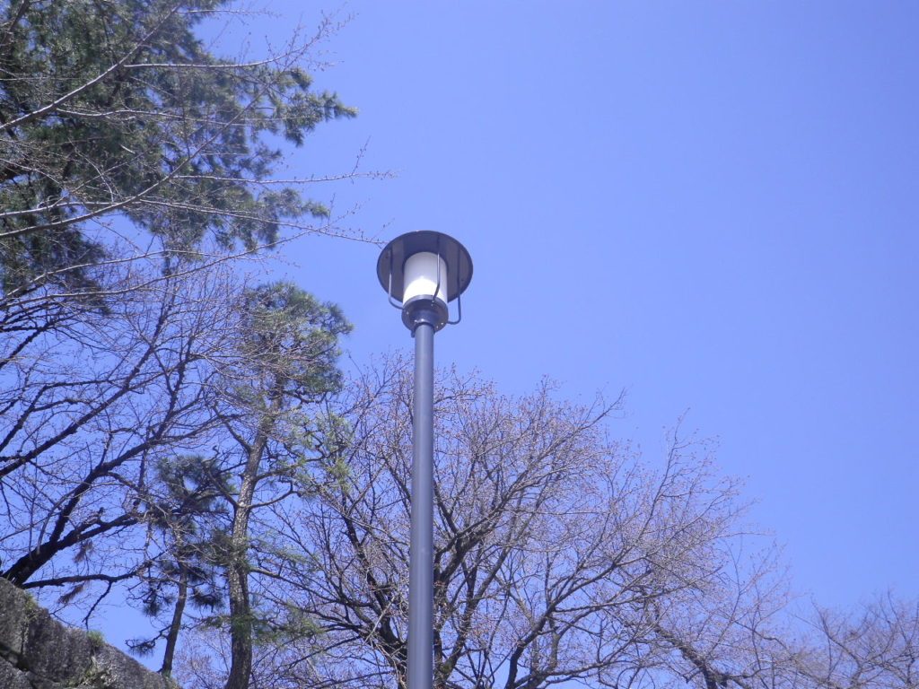 名古屋城の照明灯器具アップ