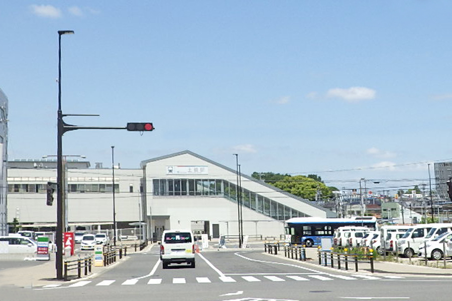 豊田市土橋駅前　統合柱