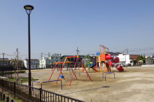 愛知県東海市　姫島公園の公園灯：納入事例写真