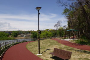 愛知県半田市任坊山公園　公園灯