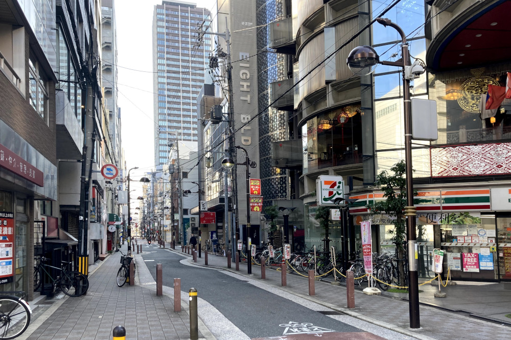 鰻谷商店街デザイン街路灯