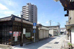 愛知県東海市　尾張横須賀地区の和風デザイン街路灯：納入事例画像