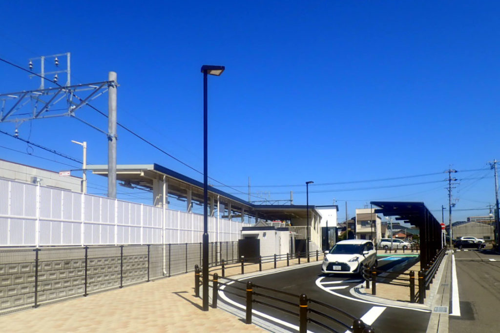 愛知県春日井市　名鉄味美駅 LED街路灯：納入事例写真