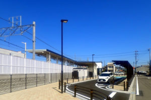 愛知県春日井市　名鉄味美駅 LED街路灯：納入事例写真