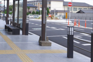 滋賀県甲賀市 JR甲南駅の和風フットライト：納入事例写真