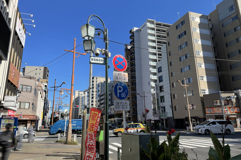 東京都江東区 東陽商店街の2灯式HS-420P型街路灯：納入事例写真