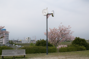 愛知県刈谷市 総合運動公園「デザイン時計塔（ポール時計）」納入事例画像