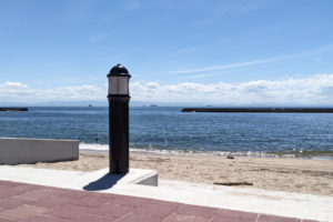 兵庫県神戸市須磨区 須磨海岸の洋風ローポールライト 納入事例画像